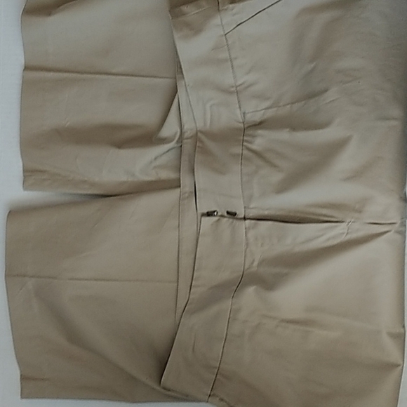 Darjoni Woman Zip Front Tan Crop/Capri/Shorts Pants Sz 18W - Picture 8 of 8